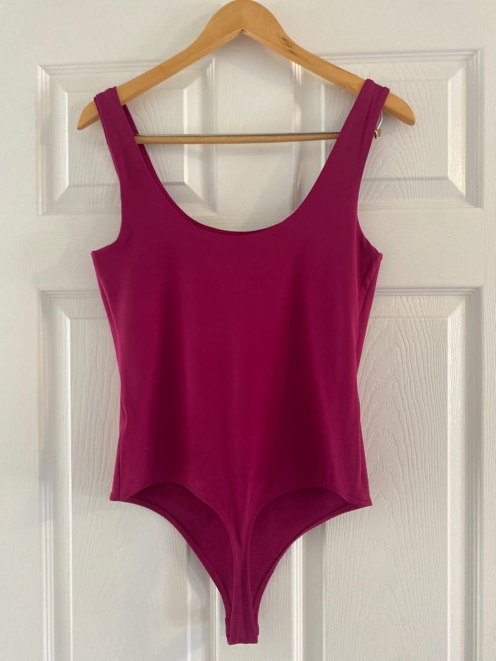 Express Women’s Magenta Scoop-Neck Bodysuit